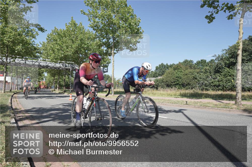 09.08.2026 - GEWOBA Citytriathlon Bremen Michael Burmester http://msf.ph/oto/9956552 09.08.2026 12:45:45 Radfahren 630, 632, 691, 723, 791, 830, 856, 881, 908, 922, 927, 1011 meine-sportfotos.de