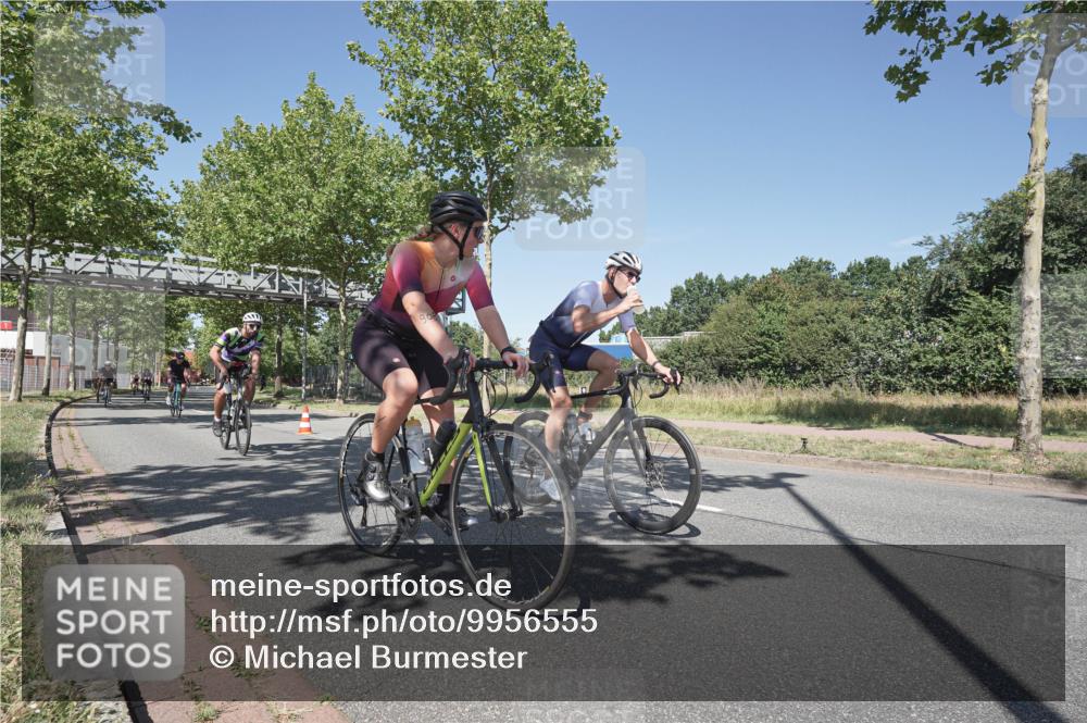 09.08.2026 - GEWOBA Citytriathlon Bremen Michael Burmester http://msf.ph/oto/9956555 09.08.2026 12:45:50 Radfahren 630, 632, 691, 723, 791, 830, 856, 881, 908, 913, 922, 927, 962, 1007, 1011 meine-sportfotos.de