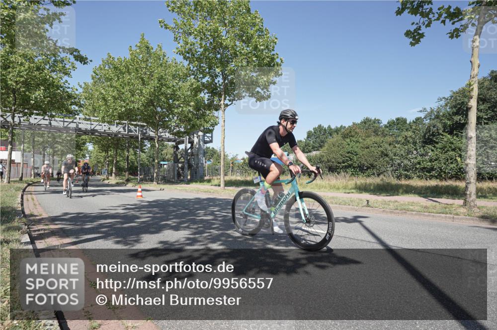 09.08.2026 - GEWOBA Citytriathlon Bremen Michael Burmester http://msf.ph/oto/9956557 09.08.2026 12:45:51 Radfahren 630, 632, 691, 723, 791, 830, 856, 881, 908, 913, 922, 927, 962, 1007, 1011 meine-sportfotos.de