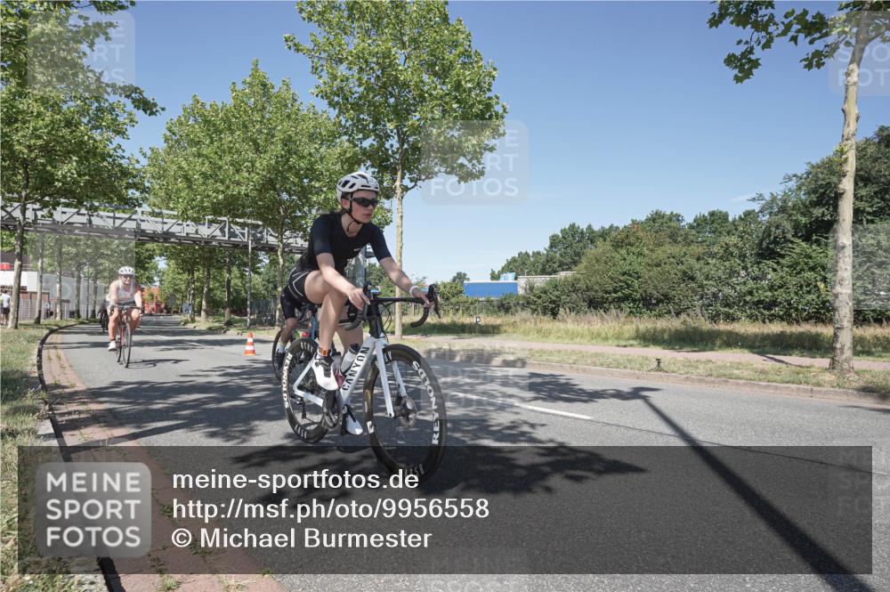 09.08.2026 - GEWOBA Citytriathlon Bremen Michael Burmester http://msf.ph/oto/9956558 09.08.2026 12:45:52 Radfahren 630, 632, 691, 703, 723, 791, 830, 856, 881, 908, 913, 922, 927, 962, 1007, 1011 meine-sportfotos.de