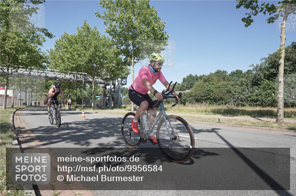 09.08.2026 - GEWOBA Citytriathlon Bremen Michael Burmester http://msf.ph/oto/9956584 09.08.2026 12:46:43 Radfahren 112, 579, 591, 616, 650, 652, 692 meine-sportfotos.de