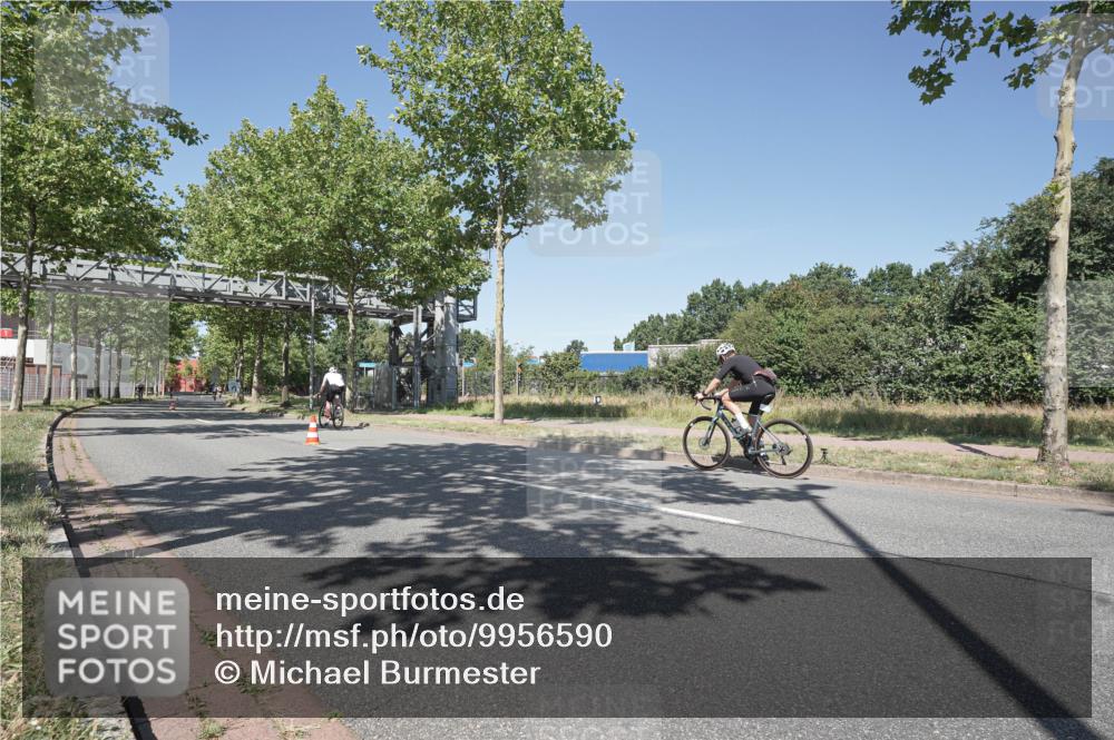 09.08.2026 - GEWOBA Citytriathlon Bremen Michael Burmester http://msf.ph/oto/9956590 09.08.2026 12:46:54 Radfahren 112, 579, 580, 591, 616, 692 meine-sportfotos.de