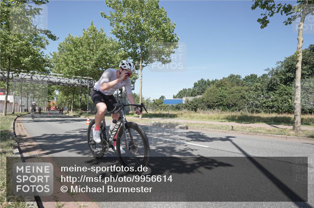 09.08.2026 - GEWOBA Citytriathlon Bremen Michael Burmester http://msf.ph/oto/9956614 09.08.2026 12:47:39 Radfahren 593, 619, 642, 662, 719, 735, 747 meine-sportfotos.de