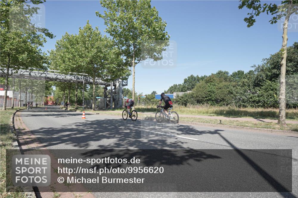 09.08.2026 - GEWOBA Citytriathlon Bremen Michael Burmester http://msf.ph/oto/9956620 09.08.2026 12:47:47 Radfahren 593, 618, 642, 719, 735, 904 meine-sportfotos.de