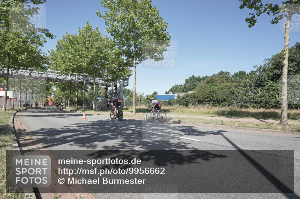09.08.2026 - GEWOBA Citytriathlon Bremen Michael Burmester http://msf.ph/oto/9956662 09.08.2026 12:48:49 Radfahren 544, 592, 641, 645, 685, 795, 824, 882, 959, 1149 meine-sportfotos.de