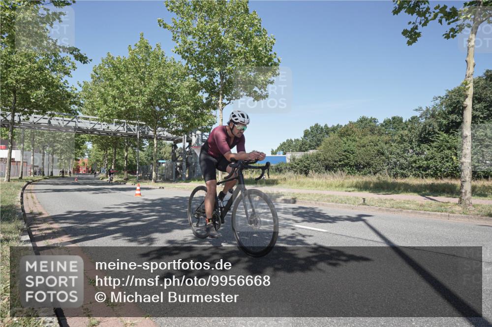 09.08.2026 - GEWOBA Citytriathlon Bremen Michael Burmester http://msf.ph/oto/9956668 09.08.2026 12:48:57 Radfahren 592, 641, 724, 959, 1141, 1149 meine-sportfotos.de