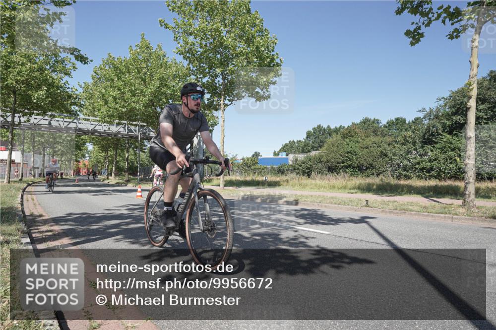 09.08.2026 - GEWOBA Citytriathlon Bremen Michael Burmester http://msf.ph/oto/9956672 09.08.2026 12:49:05 Radfahren 592, 641, 647, 724, 905, 1141, 1149 meine-sportfotos.de