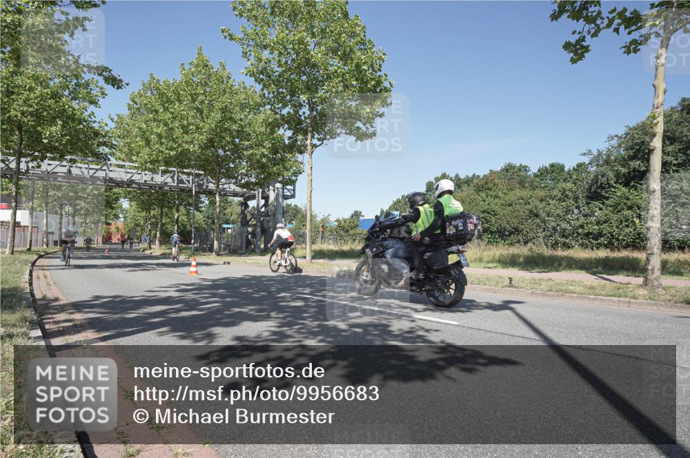 09.08.2026 - GEWOBA Citytriathlon Bremen Michael Burmester http://msf.ph/oto/9956683 09.08.2026 12:49:23 Radfahren 569, 583, 647, 757, 765, 803, 999, 1160 meine-sportfotos.de