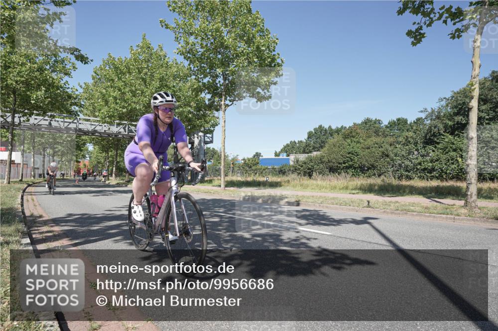 09.08.2026 - GEWOBA Citytriathlon Bremen Michael Burmester http://msf.ph/oto/9956686 09.08.2026 12:49:28 Radfahren 569, 583, 710, 757, 765, 803, 963, 983, 999, 1160 meine-sportfotos.de