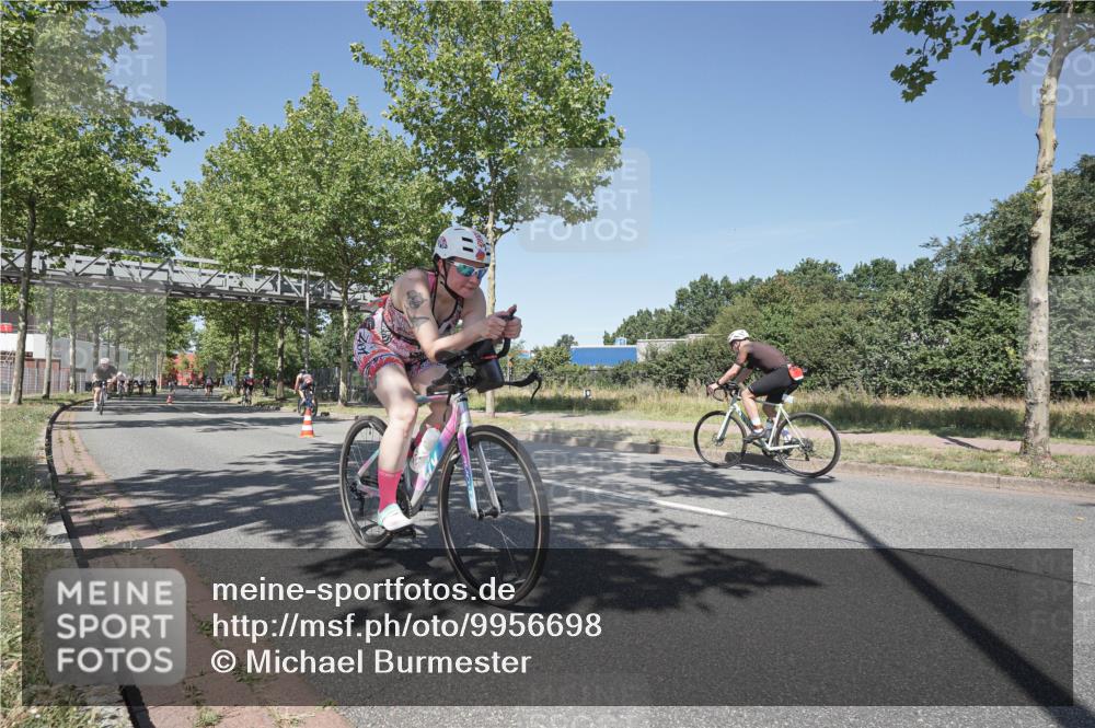 09.08.2026 - GEWOBA Citytriathlon Bremen Michael Burmester http://msf.ph/oto/9956698 09.08.2026 12:49:54 Radfahren 590, 773, 777, 852, 874, 946, 967, 1008, 1150 meine-sportfotos.de
