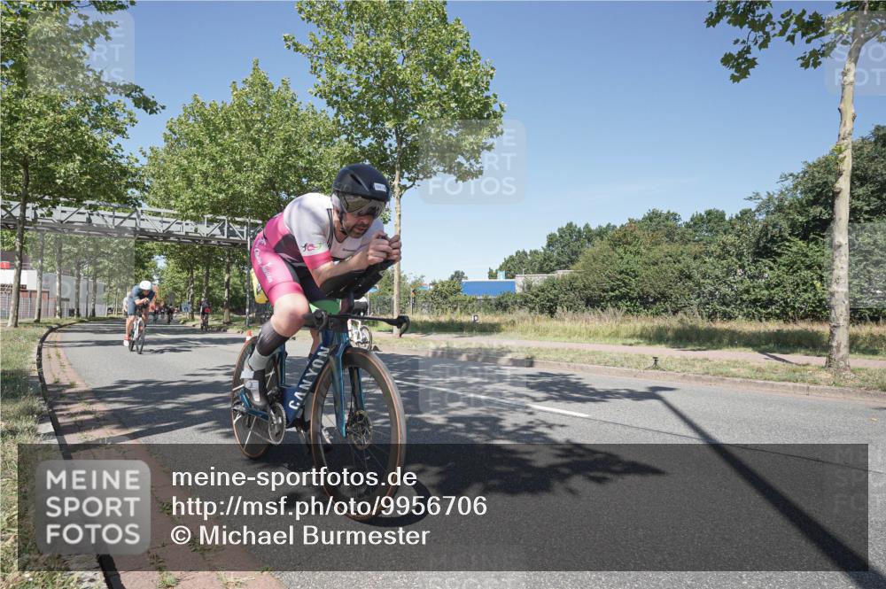 09.08.2026 - GEWOBA Citytriathlon Bremen Michael Burmester http://msf.ph/oto/9956706 09.08.2026 12:50:03 Radfahren 557, 590, 686, 773, 777, 784, 875, 946, 967, 1008 meine-sportfotos.de