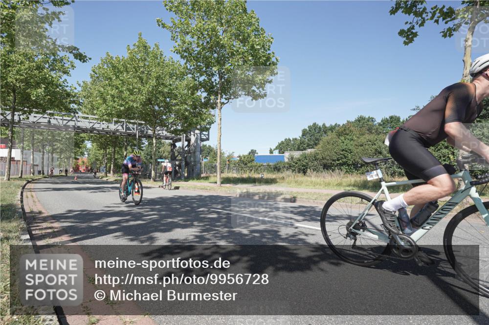 09.08.2026 - GEWOBA Citytriathlon Bremen Michael Burmester http://msf.ph/oto/9956728 09.08.2026 12:50:44 Radfahren 594, 648, 730, 737, 794, 799, 932, 993, 1016, 1137, 1139, 1158 meine-sportfotos.de
