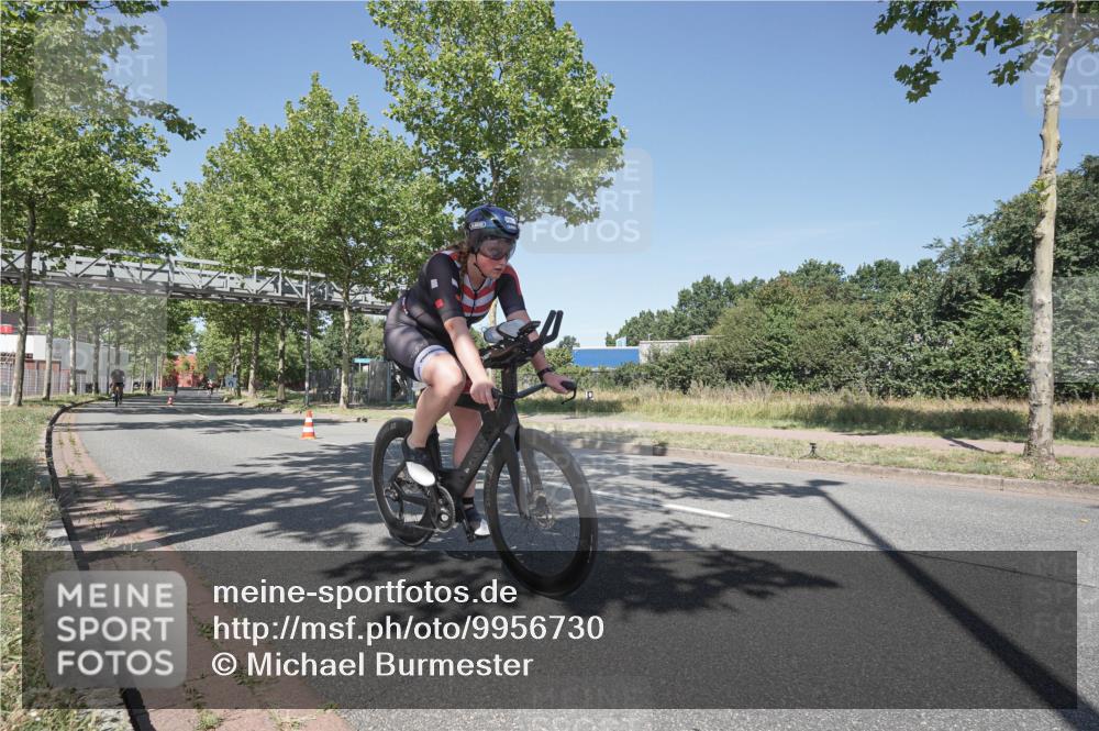09.08.2026 - GEWOBA Citytriathlon Bremen Michael Burmester http://msf.ph/oto/9956730 09.08.2026 12:50:48 Radfahren 594, 624, 648, 730, 794, 799, 879, 932, 993, 1016, 1137, 1139 meine-sportfotos.de