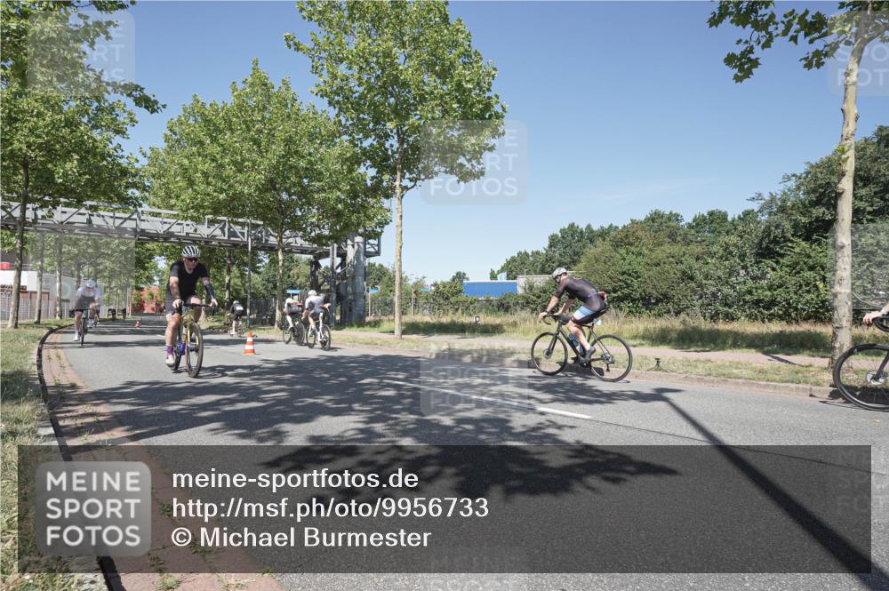 09.08.2026 - GEWOBA Citytriathlon Bremen Michael Burmester http://msf.ph/oto/9956733 09.08.2026 12:50:51 Radfahren 594, 624, 648, 730, 794, 799, 808, 879, 932, 987, 1016, 1137, 1139 meine-sportfotos.de