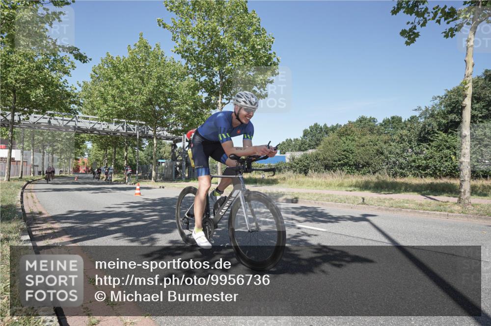 09.08.2026 - GEWOBA Citytriathlon Bremen Michael Burmester http://msf.ph/oto/9956736 09.08.2026 12:50:54 Radfahren 624, 730, 799, 808, 879, 932, 987, 1016, 1137, 1139 meine-sportfotos.de
