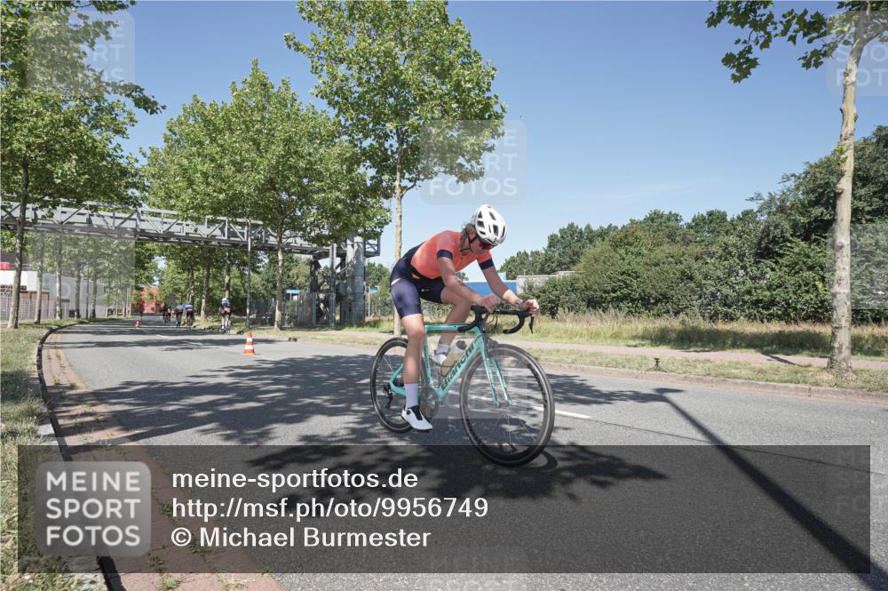 09.08.2026 - GEWOBA Citytriathlon Bremen Michael Burmester http://msf.ph/oto/9956749 09.08.2026 12:51:13 Radfahren 606, 884, 1133 meine-sportfotos.de