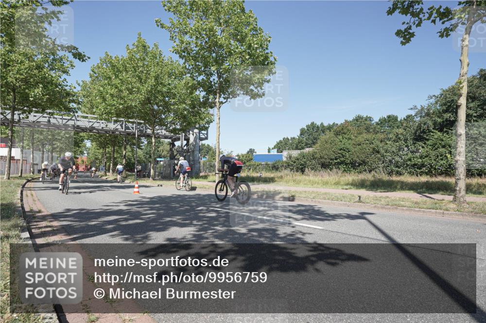 09.08.2026 - GEWOBA Citytriathlon Bremen Michael Burmester http://msf.ph/oto/9956759 09.08.2026 12:51:30 Radfahren 560, 562, 595, 756, 787, 880, 1019, 1110, 1155 meine-sportfotos.de