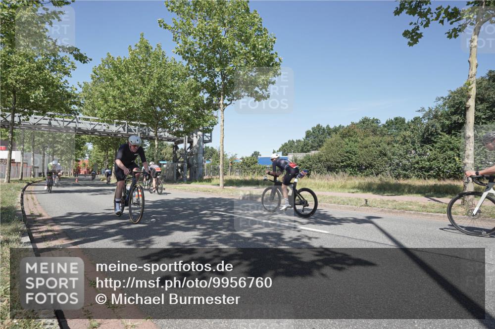 09.08.2026 - GEWOBA Citytriathlon Bremen Michael Burmester http://msf.ph/oto/9956760 09.08.2026 12:51:31 Radfahren 560, 562, 595, 756, 787, 880, 1019, 1110, 1155 meine-sportfotos.de