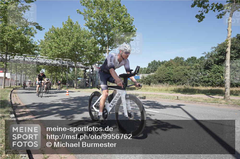 09.08.2026 - GEWOBA Citytriathlon Bremen Michael Burmester http://msf.ph/oto/9956762 09.08.2026 12:51:33 Radfahren 560, 562, 595, 668, 756, 787, 877, 880, 909, 914, 1019, 1110, 1155 meine-sportfotos.de