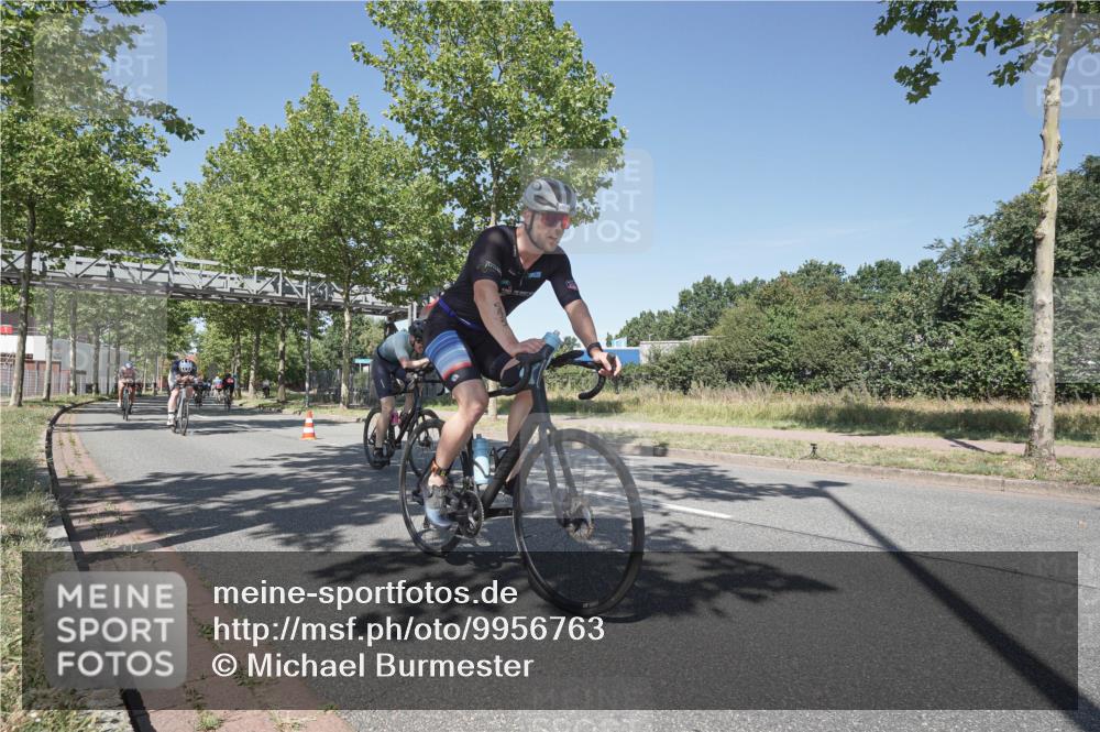 09.08.2026 - GEWOBA Citytriathlon Bremen Michael Burmester http://msf.ph/oto/9956763 09.08.2026 12:51:33 Radfahren 560, 562, 595, 668, 756, 787, 877, 880, 909, 914, 1019, 1110, 1155 meine-sportfotos.de