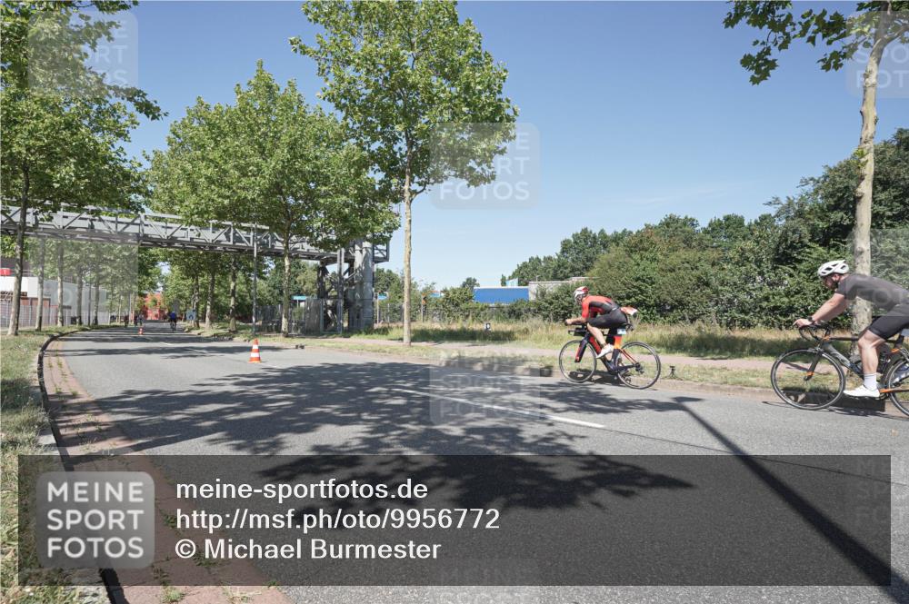 09.08.2026 - GEWOBA Citytriathlon Bremen Michael Burmester http://msf.ph/oto/9956772 09.08.2026 12:51:49 Radfahren 582, 668, 787, 867, 877, 909, 914, 1013, 1143, 1155 meine-sportfotos.de
