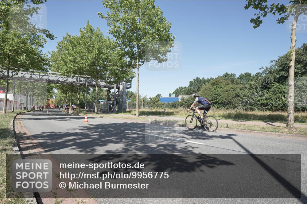 09.08.2026 - GEWOBA Citytriathlon Bremen Michael Burmester http://msf.ph/oto/9956775 09.08.2026 12:51:52 Radfahren 545, 582, 615, 668, 867, 877, 909, 914, 1013, 1143 meine-sportfotos.de