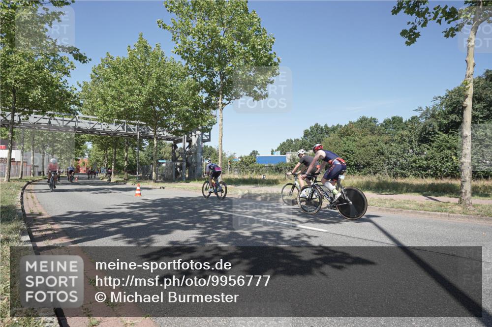 09.08.2026 - GEWOBA Citytriathlon Bremen Michael Burmester http://msf.ph/oto/9956777 09.08.2026 12:51:55 Radfahren 545, 582, 615, 820, 867, 990, 1013, 1143 meine-sportfotos.de