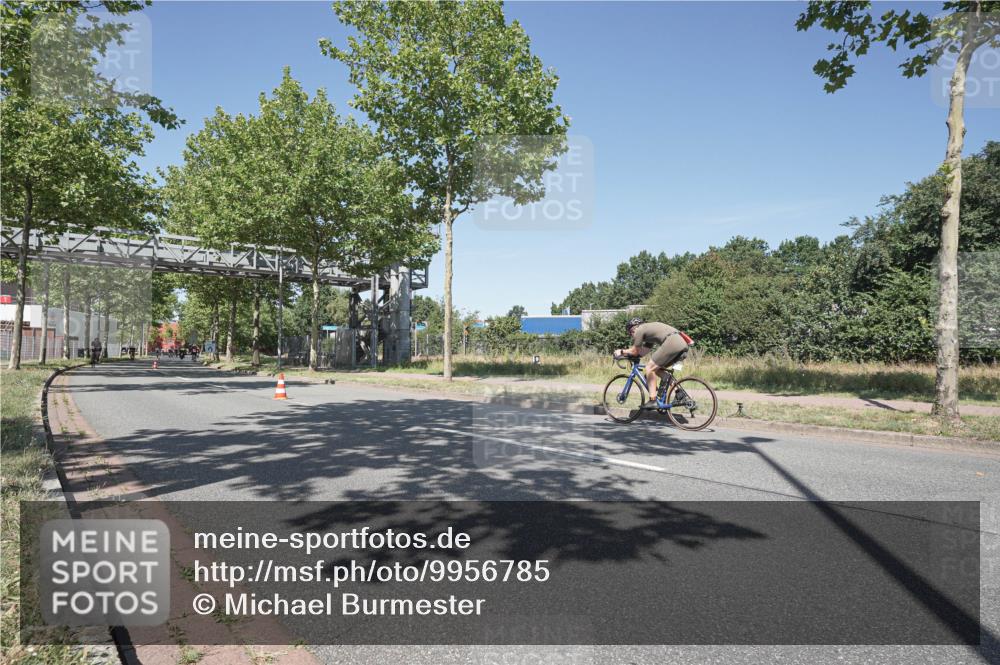 09.08.2026 - GEWOBA Citytriathlon Bremen Michael Burmester http://msf.ph/oto/9956785 09.08.2026 12:52:05 Radfahren 545, 582, 615, 717, 820, 867, 990 meine-sportfotos.de