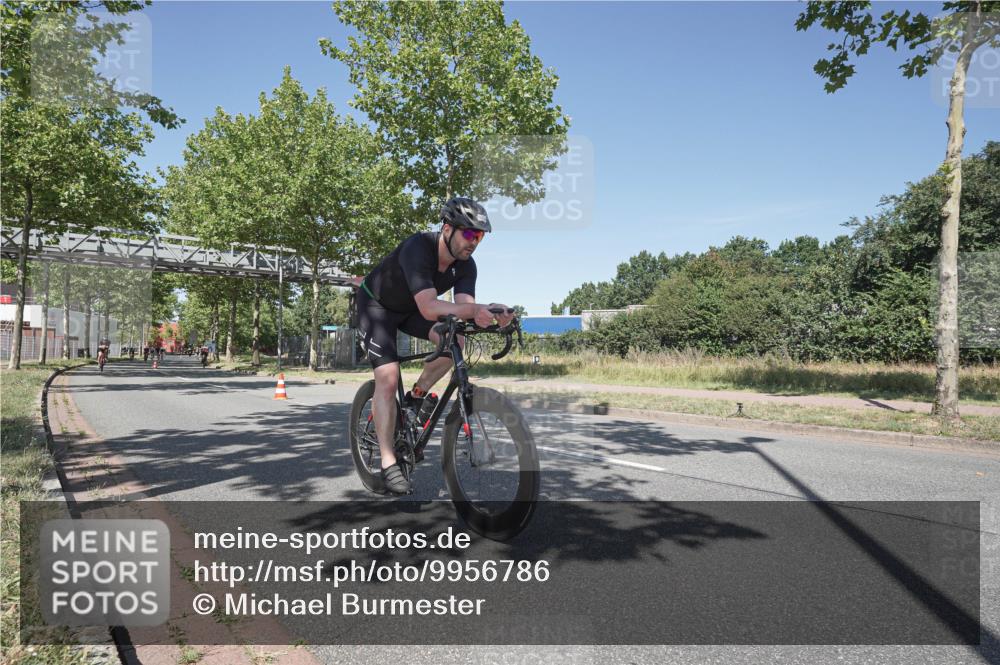 09.08.2026 - GEWOBA Citytriathlon Bremen Michael Burmester http://msf.ph/oto/9956786 09.08.2026 12:52:08 Radfahren 545, 582, 615, 682, 717, 820, 826, 990, 1130 meine-sportfotos.de
