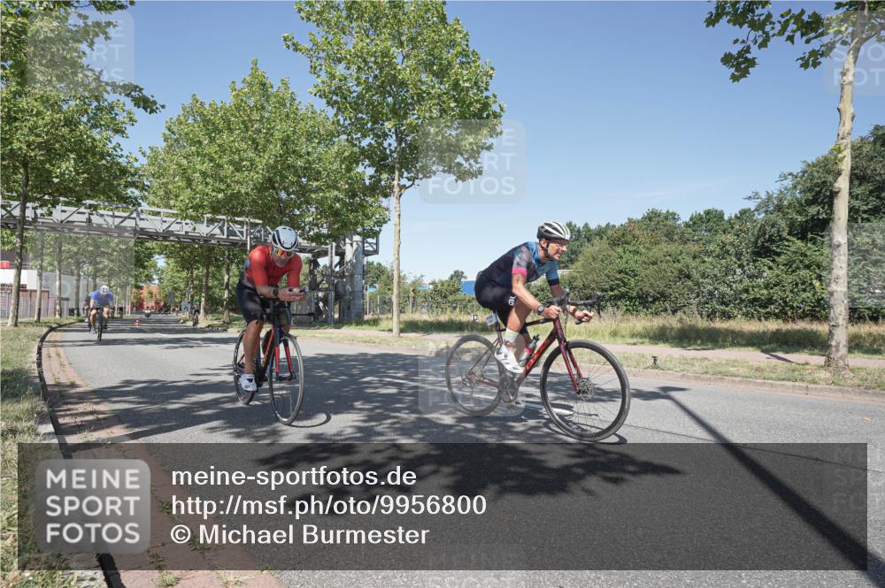 09.08.2026 - GEWOBA Citytriathlon Bremen Michael Burmester http://msf.ph/oto/9956800 09.08.2026 12:52:34 Radfahren 611, 636, 716, 726, 778, 807, 1009 meine-sportfotos.de