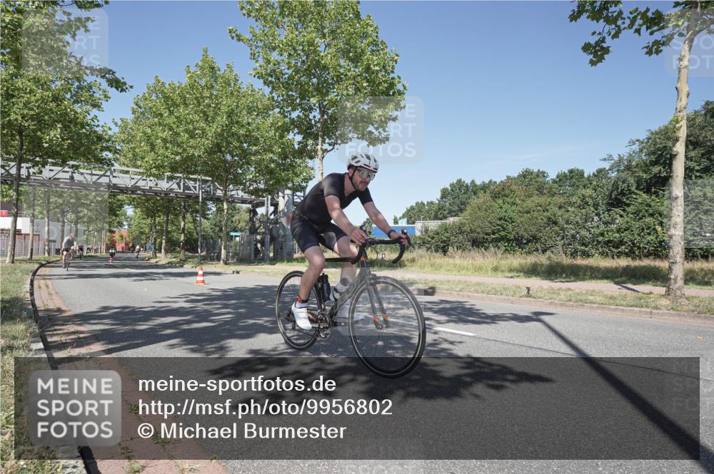 09.08.2026 - GEWOBA Citytriathlon Bremen Michael Burmester http://msf.ph/oto/9956802 09.08.2026 12:52:36 Radfahren 611, 636, 716, 726, 778, 807, 1009 meine-sportfotos.de