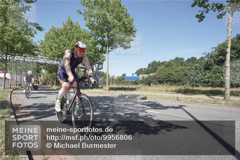 09.08.2026 - GEWOBA Citytriathlon Bremen Michael Burmester http://msf.ph/oto/9956806 09.08.2026 12:52:41 Radfahren 611, 636, 655, 716, 726, 739, 778, 807, 1009 meine-sportfotos.de