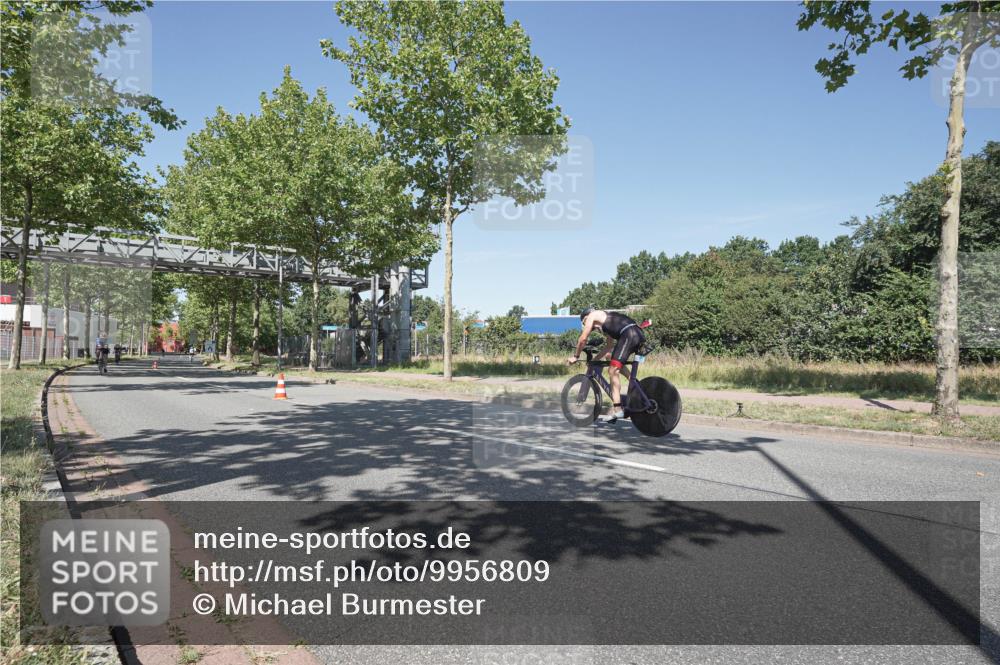 09.08.2026 - GEWOBA Citytriathlon Bremen Michael Burmester http://msf.ph/oto/9956809 09.08.2026 12:52:46 Radfahren 598, 611, 655, 716, 726, 739, 778, 807, 1009 meine-sportfotos.de