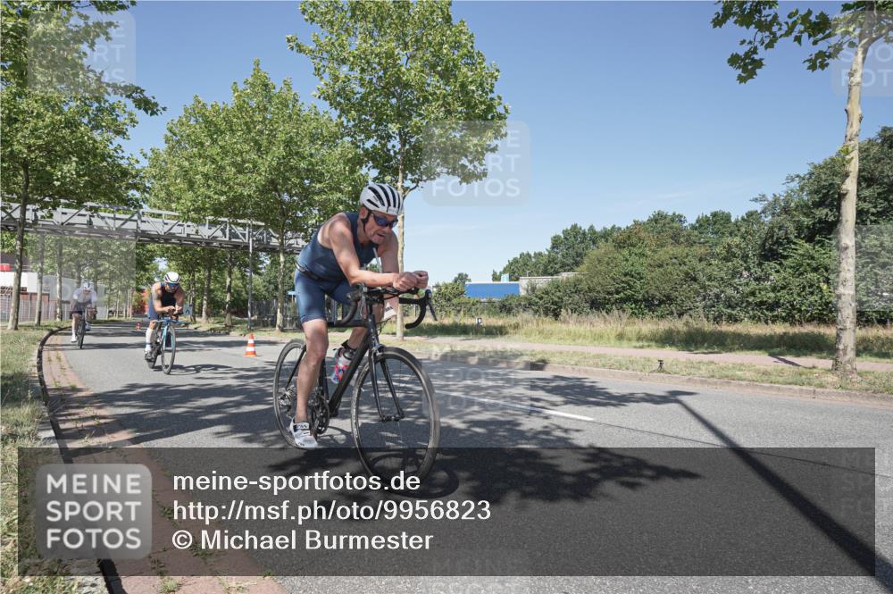 09.08.2026 - GEWOBA Citytriathlon Bremen Michael Burmester http://msf.ph/oto/9956823 09.08.2026 12:53:07 Radfahren 555, 600, 604, 748, 855, 920, 921, 1129 meine-sportfotos.de
