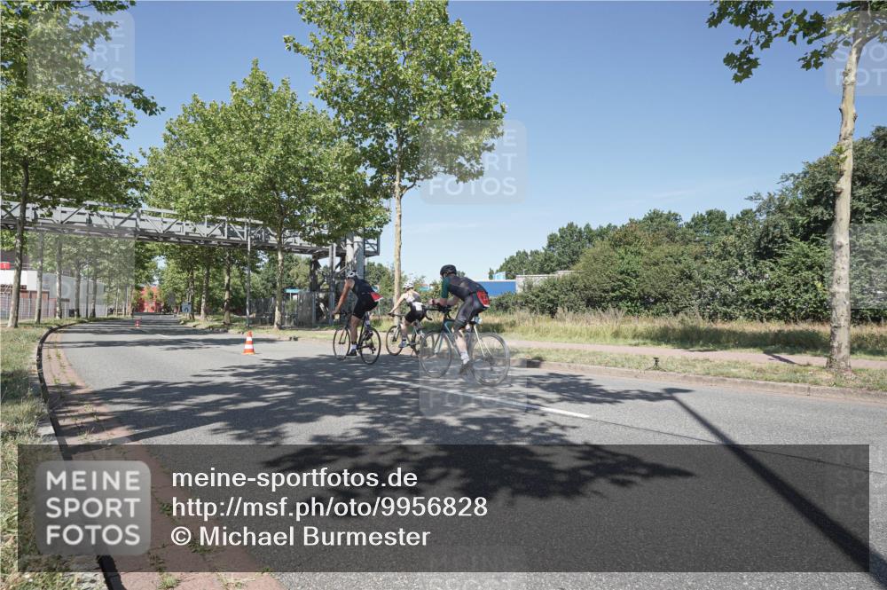 09.08.2026 - GEWOBA Citytriathlon Bremen Michael Burmester http://msf.ph/oto/9956828 09.08.2026 12:53:13 Radfahren 555, 600, 604, 748, 855, 920, 921, 1015, 1129 meine-sportfotos.de