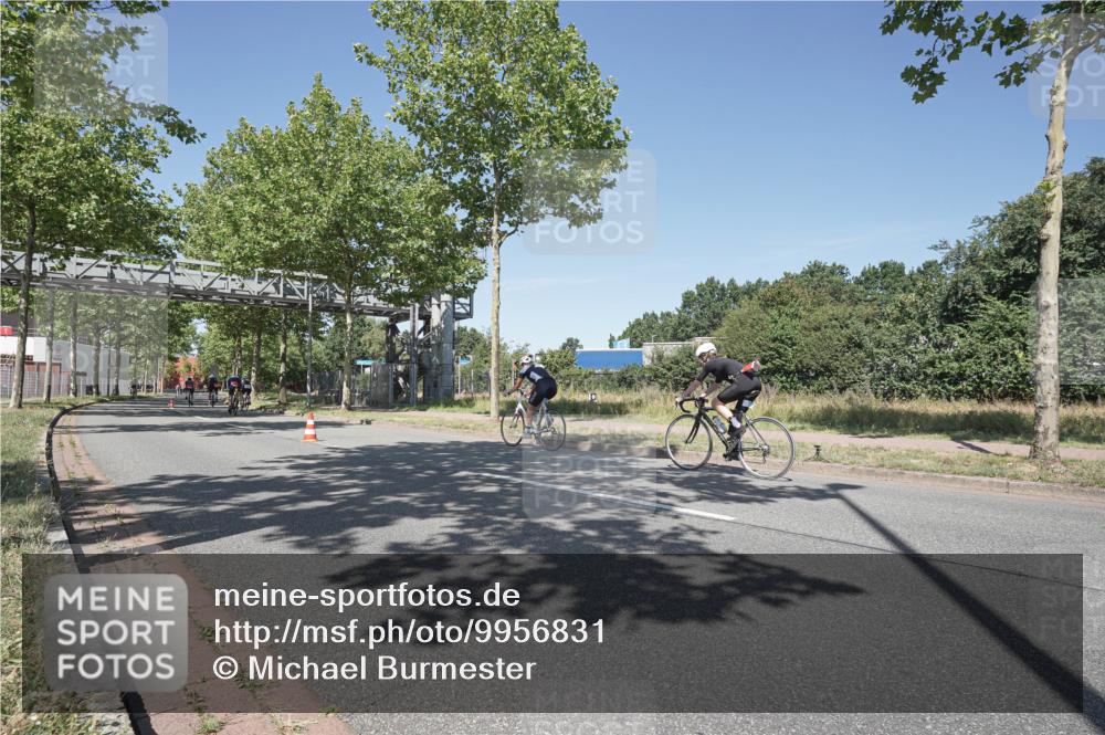 09.08.2026 - GEWOBA Citytriathlon Bremen Michael Burmester http://msf.ph/oto/9956831 09.08.2026 12:53:16 Radfahren 555, 600, 748, 855, 920, 1015, 1129 meine-sportfotos.de