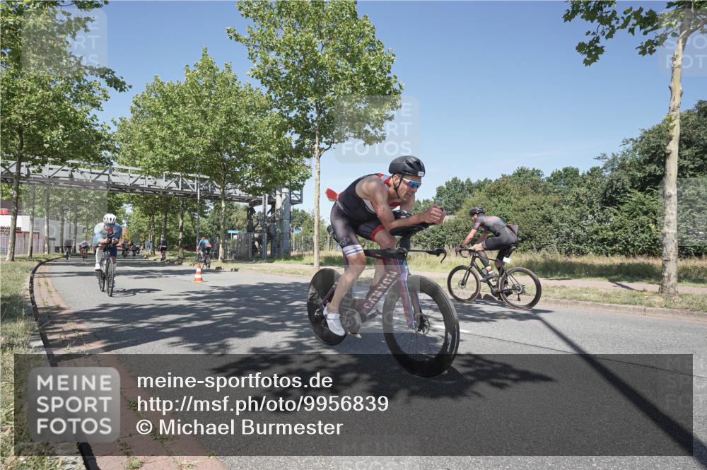 09.08.2026 - GEWOBA Citytriathlon Bremen Michael Burmester http://msf.ph/oto/9956839 09.08.2026 12:53:27 Radfahren 559, 571, 609, 687, 770, 776, 1015, 1114 meine-sportfotos.de