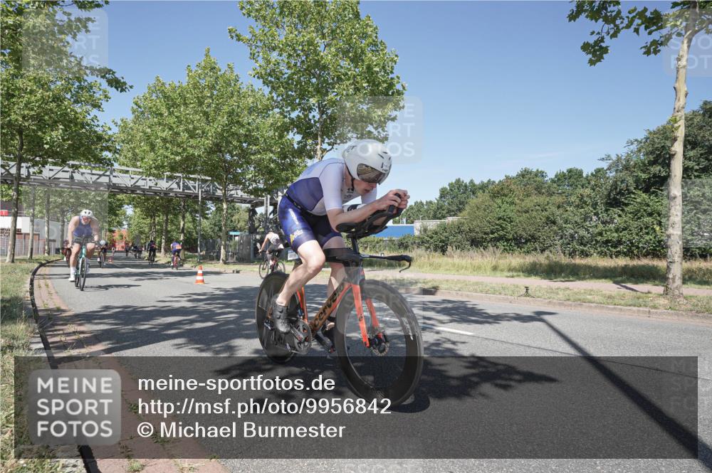 09.08.2026 - GEWOBA Citytriathlon Bremen Michael Burmester http://msf.ph/oto/9956842 09.08.2026 12:53:29 Radfahren 559, 571, 609, 687, 770, 776, 814, 1015, 1114 meine-sportfotos.de