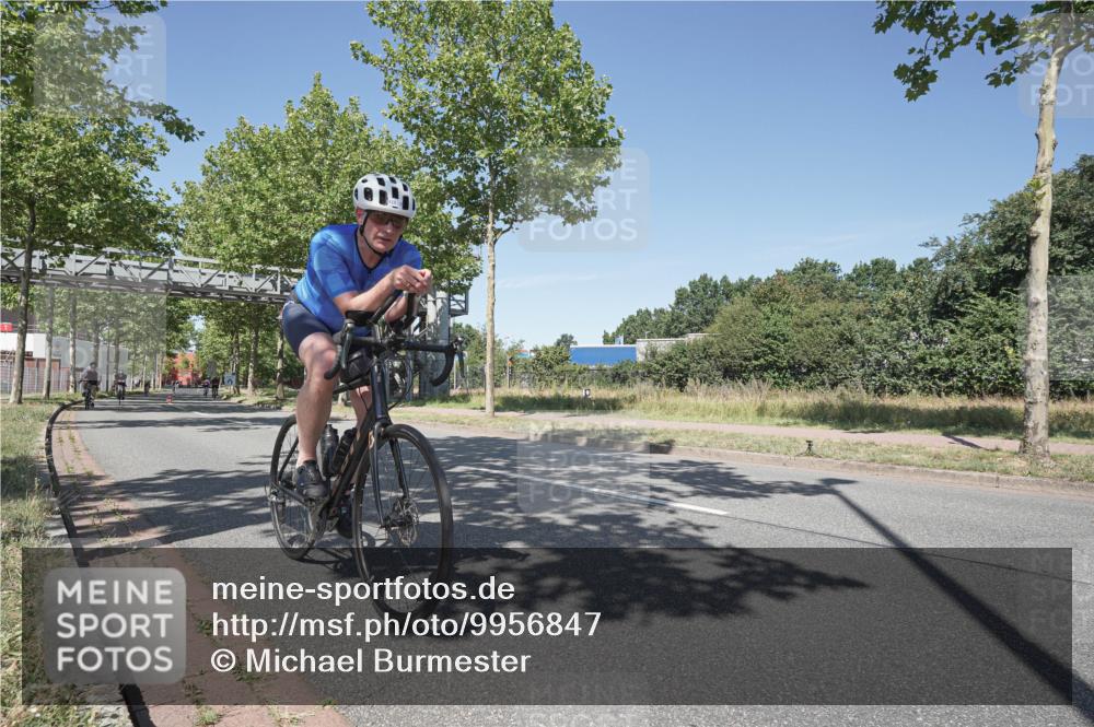 09.08.2026 - GEWOBA Citytriathlon Bremen Michael Burmester http://msf.ph/oto/9956847 09.08.2026 12:53:38 Radfahren 559, 571, 609, 638, 687, 749, 770, 776, 814, 823, 1114 meine-sportfotos.de