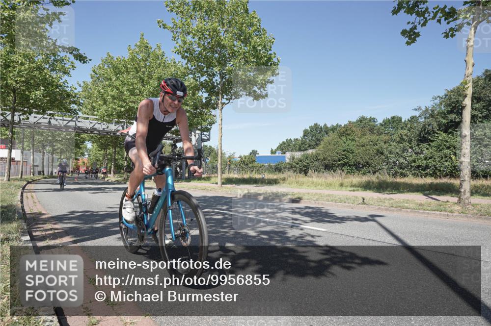 09.08.2026 - GEWOBA Citytriathlon Bremen Michael Burmester http://msf.ph/oto/9956855 09.08.2026 12:53:48 Radfahren 638, 749, 814, 823, 869, 901 meine-sportfotos.de