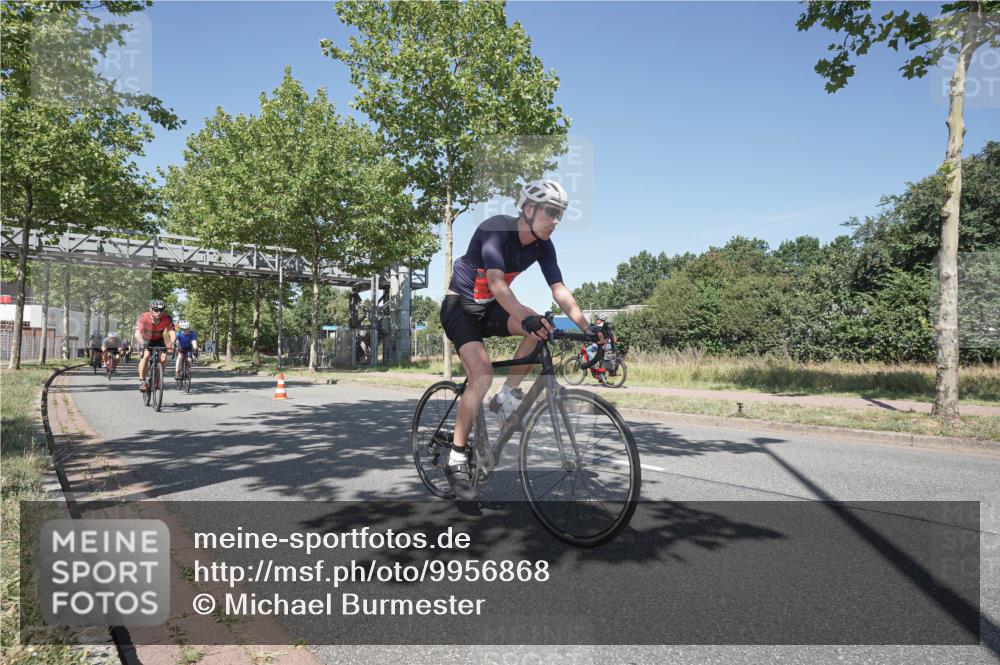 09.08.2026 - GEWOBA Citytriathlon Bremen Michael Burmester http://msf.ph/oto/9956868 09.08.2026 12:54:08 Radfahren 552, 566, 572, 678, 728, 758, 788, 790, 792, 804, 846, 861, 895, 939, 981, 1101, 1119, 1124, 1138 meine-sportfotos.de