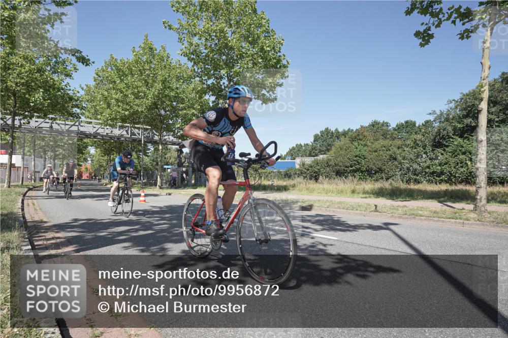 09.08.2026 - GEWOBA Citytriathlon Bremen Michael Burmester http://msf.ph/oto/9956872 09.08.2026 12:54:11 Radfahren 552, 566, 572, 577, 728, 758, 788, 790, 792, 804, 846, 861, 895, 939, 981, 1006, 1101, 1119, 1124, 1138 meine-sportfotos.de