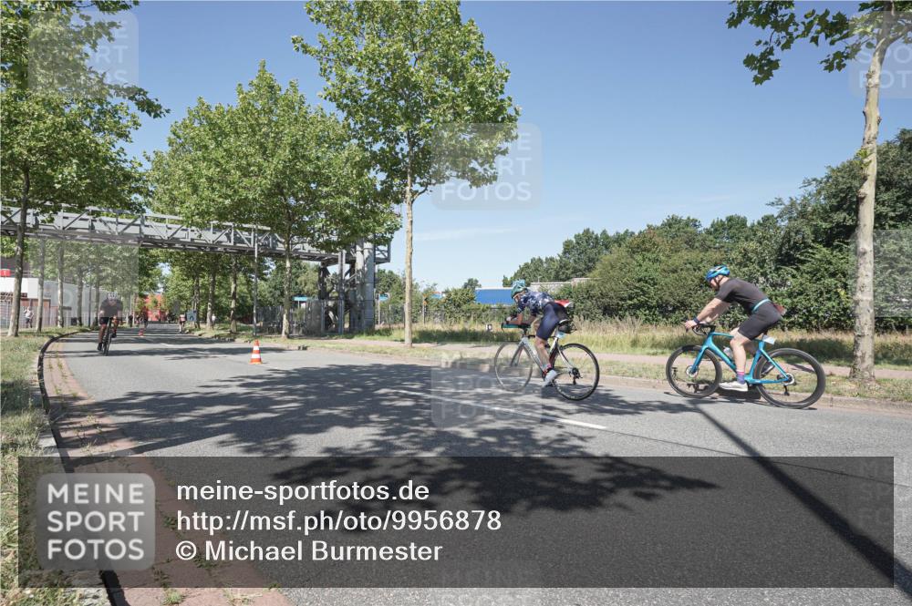 09.08.2026 - GEWOBA Citytriathlon Bremen Michael Burmester http://msf.ph/oto/9956878 09.08.2026 12:54:18 Radfahren 552, 566, 577, 781, 788, 790, 792, 804, 846, 861, 864, 895, 981, 1006 meine-sportfotos.de