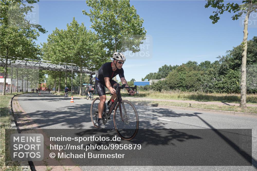 09.08.2026 - GEWOBA Citytriathlon Bremen Michael Burmester http://msf.ph/oto/9956879 09.08.2026 12:54:19 Radfahren 552, 566, 577, 639, 781, 788, 790, 792, 804, 846, 861, 864, 895, 1006 meine-sportfotos.de