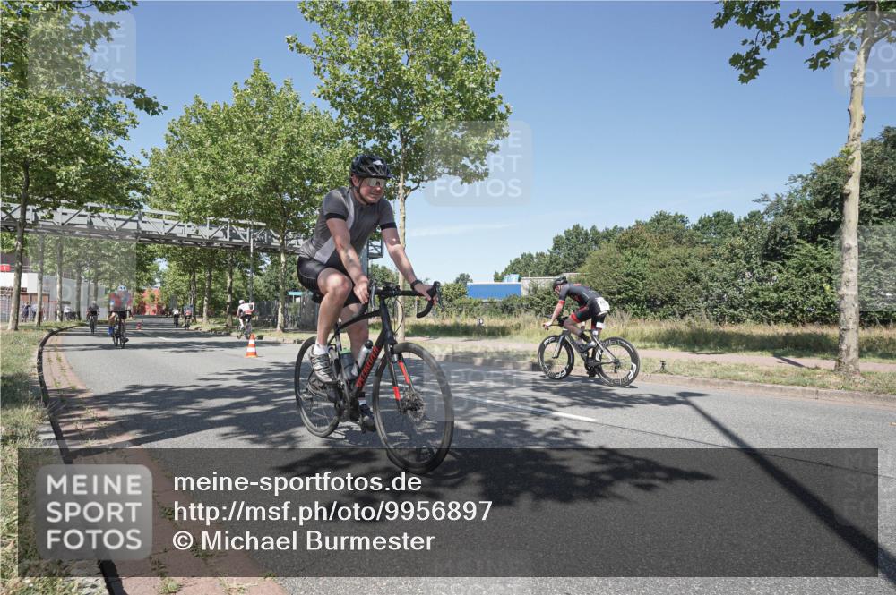 09.08.2026 - GEWOBA Citytriathlon Bremen Michael Burmester http://msf.ph/oto/9956897 09.08.2026 12:54:46 Radfahren 541, 596, 623, 695, 733, 744, 935, 1118, 1142 meine-sportfotos.de
