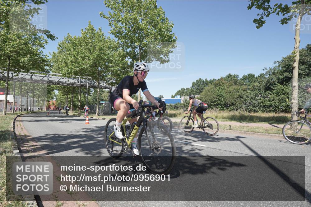 09.08.2026 - GEWOBA Citytriathlon Bremen Michael Burmester http://msf.ph/oto/9956901 09.08.2026 12:54:48 Radfahren 541, 596, 623, 695, 733, 744, 935, 1118, 1142 meine-sportfotos.de