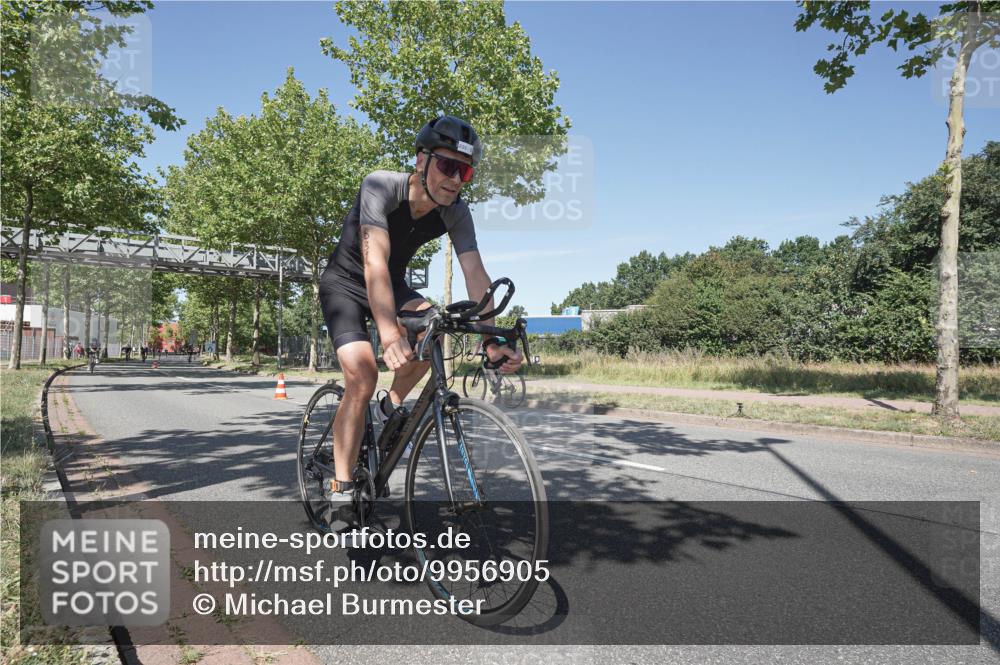 09.08.2026 - GEWOBA Citytriathlon Bremen Michael Burmester http://msf.ph/oto/9956905 09.08.2026 12:55:00 Radfahren 568, 745, 839, 935 meine-sportfotos.de
