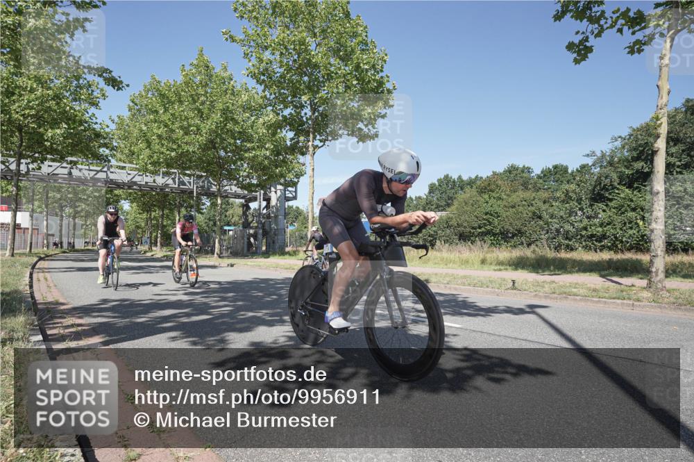 09.08.2026 - GEWOBA Citytriathlon Bremen Michael Burmester http://msf.ph/oto/9956911 09.08.2026 12:55:09 Radfahren 565, 568, 743, 745, 839, 911, 970 meine-sportfotos.de