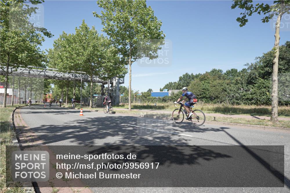 09.08.2026 - GEWOBA Citytriathlon Bremen Michael Burmester http://msf.ph/oto/9956917 09.08.2026 12:55:17 Radfahren 565, 568, 705, 743, 745, 789, 911, 930, 970 meine-sportfotos.de