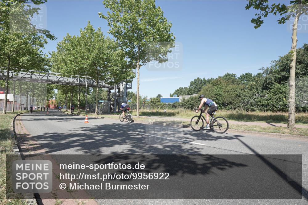 09.08.2026 - GEWOBA Citytriathlon Bremen Michael Burmester http://msf.ph/oto/9956922 09.08.2026 12:55:23 Radfahren 705, 743, 789, 918, 930, 960, 970, 1111, 1147 meine-sportfotos.de